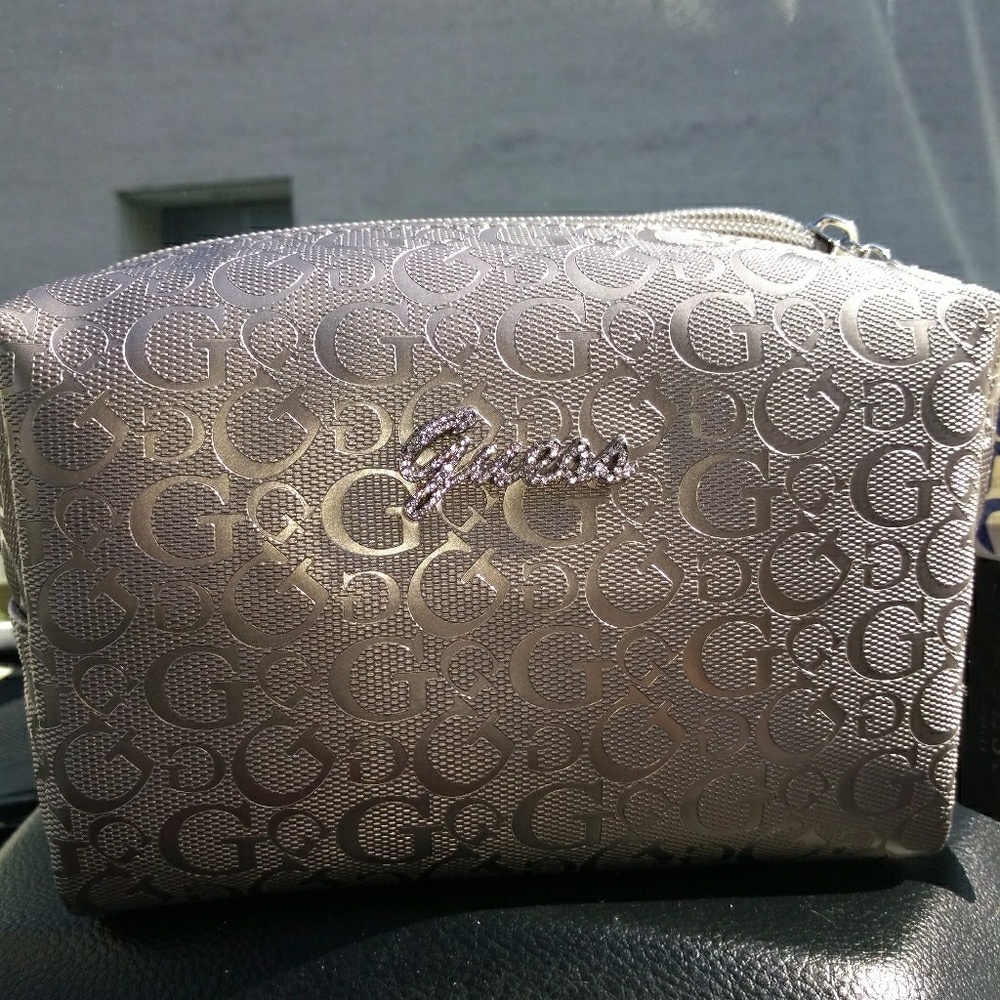 Guess cosmetic Bag